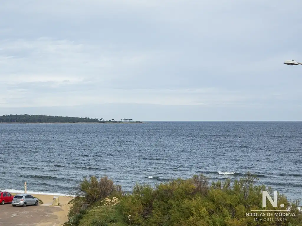 Espectacular Casa en primera linea de playa mansa, Punta del Este