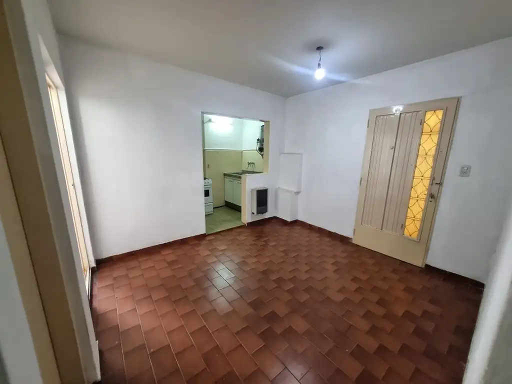 Venta PH 2 ambientes Villa Real Patio sin expensas