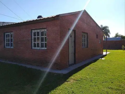 Casa de 2 dormitorios en zona El Mate Sauce Viejo, Santa Fe