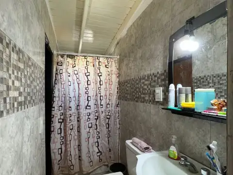 Casa en Venta - 5 ambientes - USD 200.000