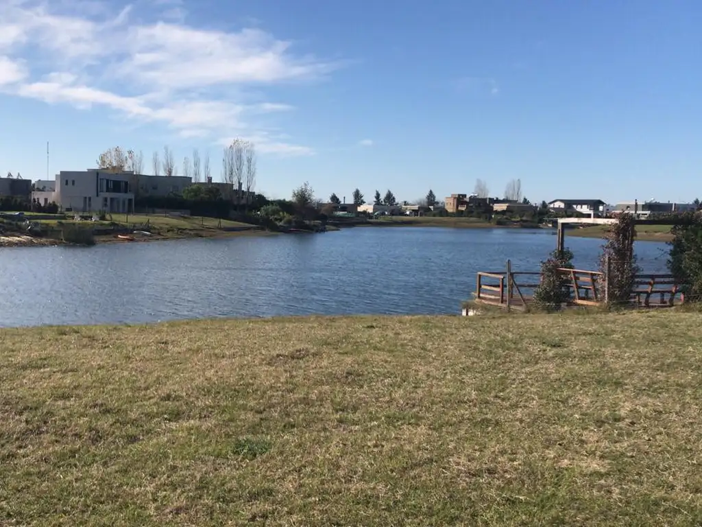 Terreno con salida al lago en  Barrio Cerrado San Matías Zona 1