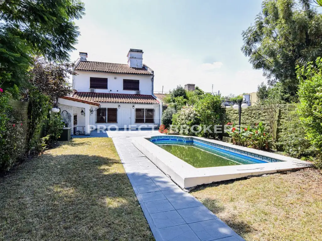 Espectacular chalet en venta en Castelar