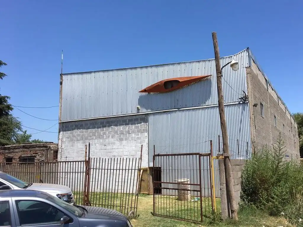 Galpón sobre Colectora AU Rosario-Santa Fe