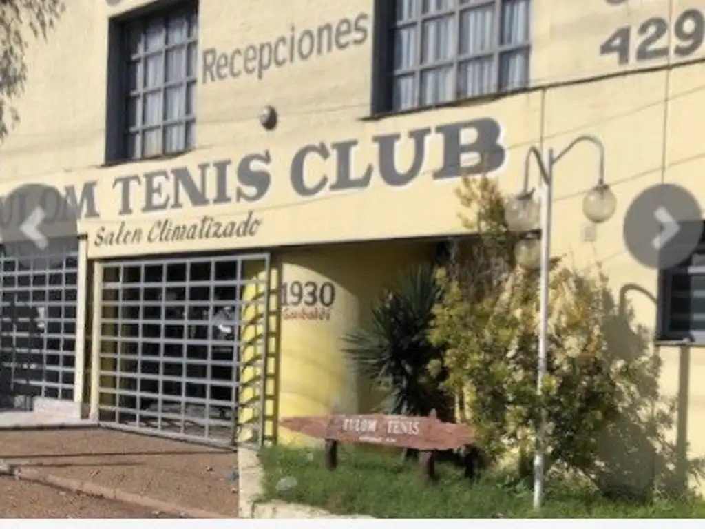 Terreno de 1.400 mtrs, sobre la calle Garibaldi al 1900