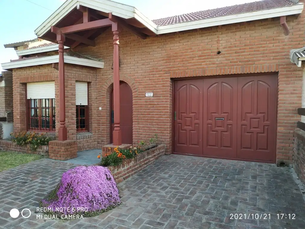 CASA EN DOS PLANTAS ZONA MUELLE