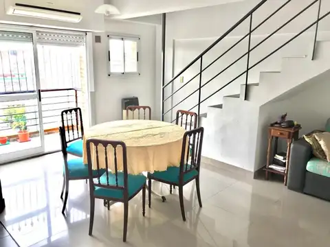 APTO CREDITO Piso Único, 3 amb, 74m2, balcón