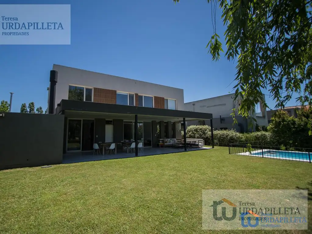 Casa en venta en lote interno en Las Liebres- Pilar