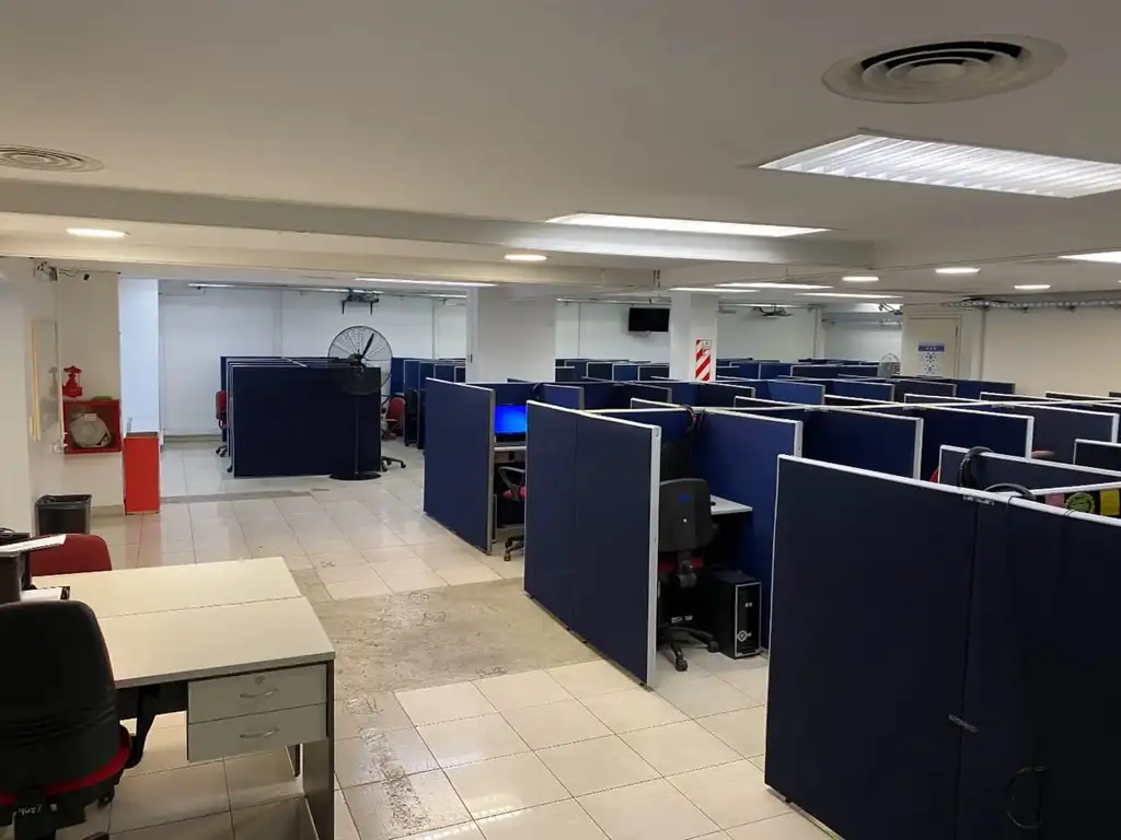 Oficina 500 m2 p/ libre 2 ascensores, 4 desp, OPORTUNIDAD