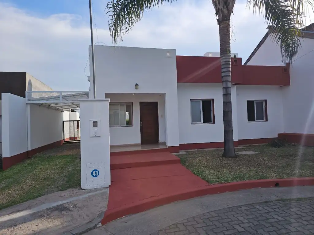 Casa Venta en Yerba Buena de 3 Dor en Barrio Cerrado !