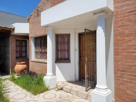 Oportunidad   Vendo Casa amoblada 6 ambientes, con Parrilla - Bialet Masse