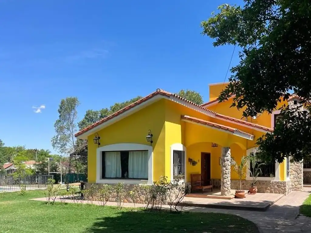 Excelente casa en Venta, San Lorenzo