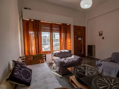 VENTA CASA EN PH 4 AMBIENTES CON PARQUE Y COCHERA