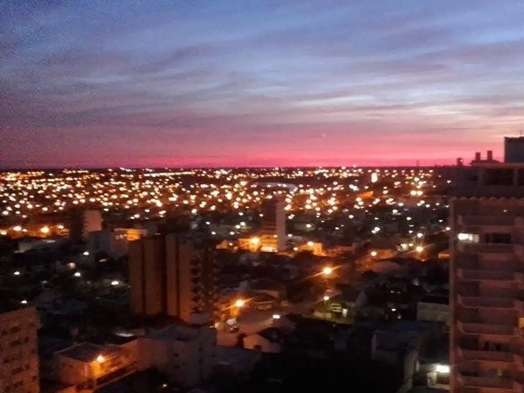 Departamento frente al mar con vistas al puerto y parque