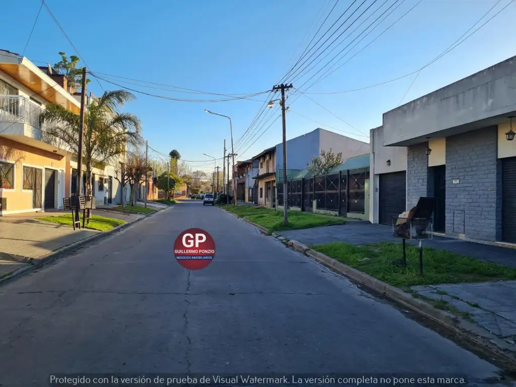 Venta de Casa clásico + PH  en Loma Hermosa