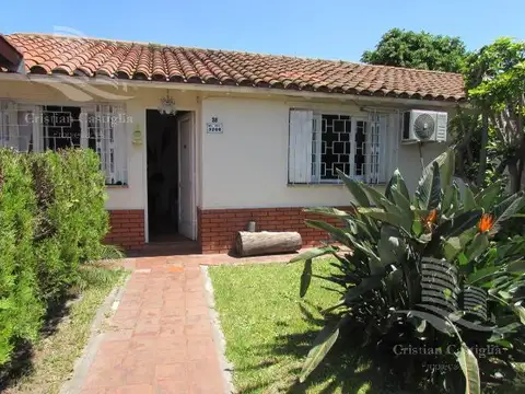 Casa a la Venta en Valentín Alsina