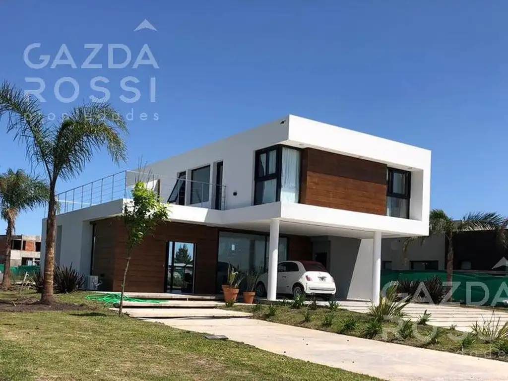 Hermosa casa a la venta en Terralagos, Canning