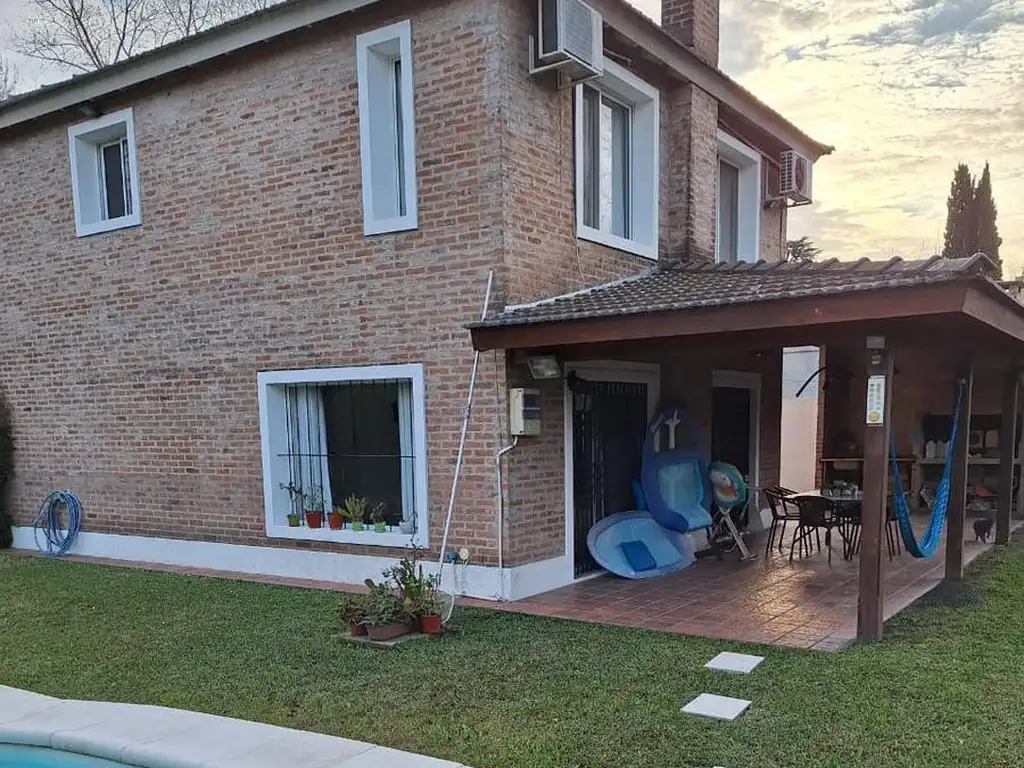 Vende Casa 4 Ambientes  Barrio Cerrado Villa Los Horneros, Del Viso, Pilar