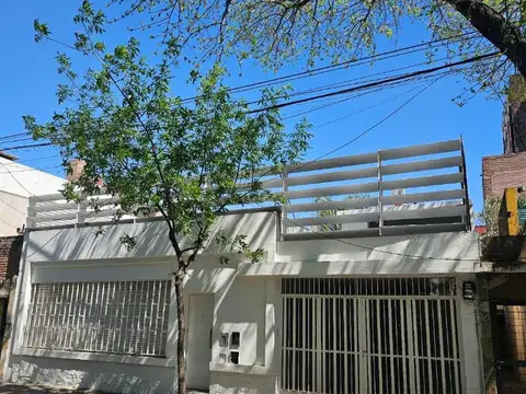 CASA C/ 2DORMITORIOS C/COCHERA