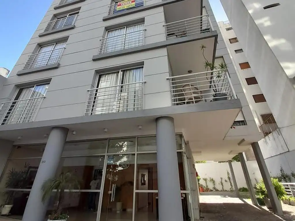 DEPARTAMENTO VENTA RAMOS MEJIA 5 AMBIENTES