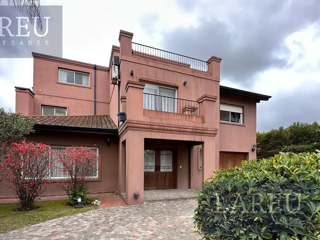 Casa en venta en el Barrio Privado Bermudas, Pilar