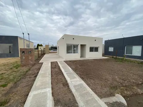 VENTA CASA 3 AMBIENTES C. SPEGAZZINI