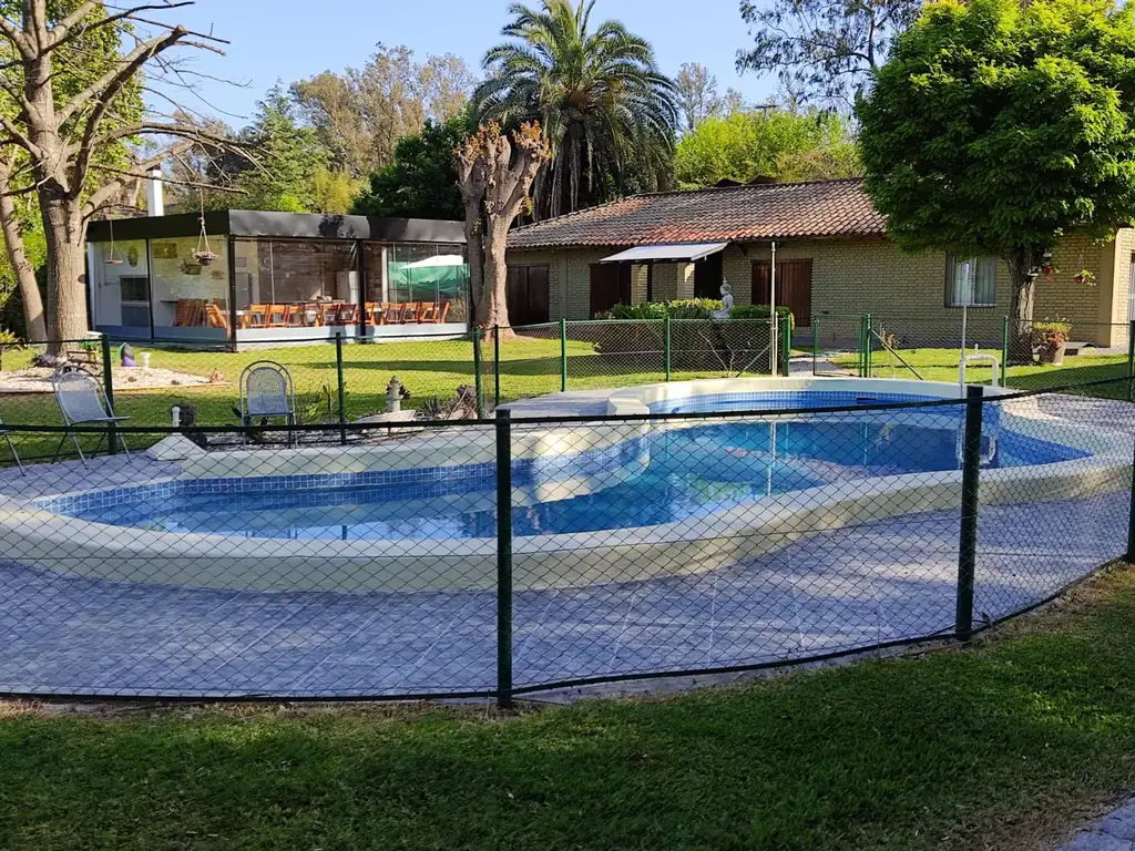 Venta casa quinta en Ing. Maschwitz 2800m2 pileta.