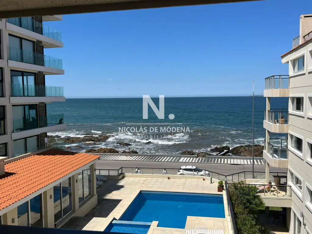 Apartamento de 3 dormitorios en Peninsula, Punta del Este