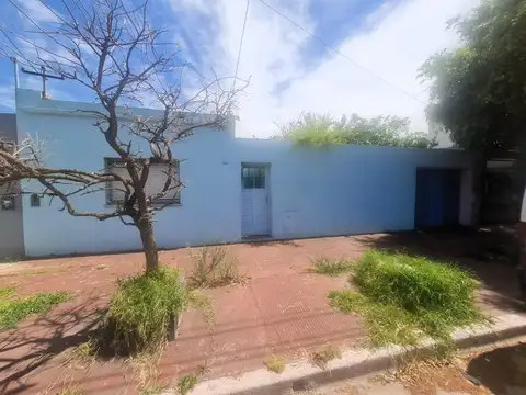 LOTE 12X17, CON VIVIENDA MULTIFAMILIAR