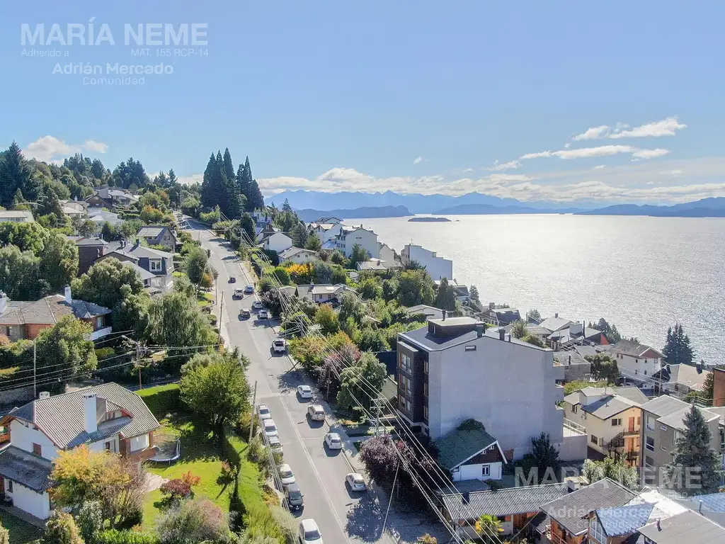 Casa en Venta barrio Belgrano Bariloche - Vista al Lago