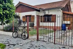 VENTA CASA 3 AMBIENTES EN FLORIDA OESTE