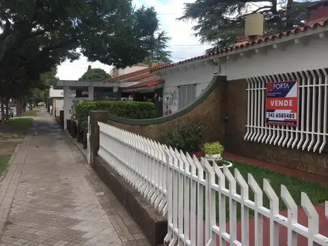 Venta Casa dos dormitorios - Tiro Suizo, Rosario