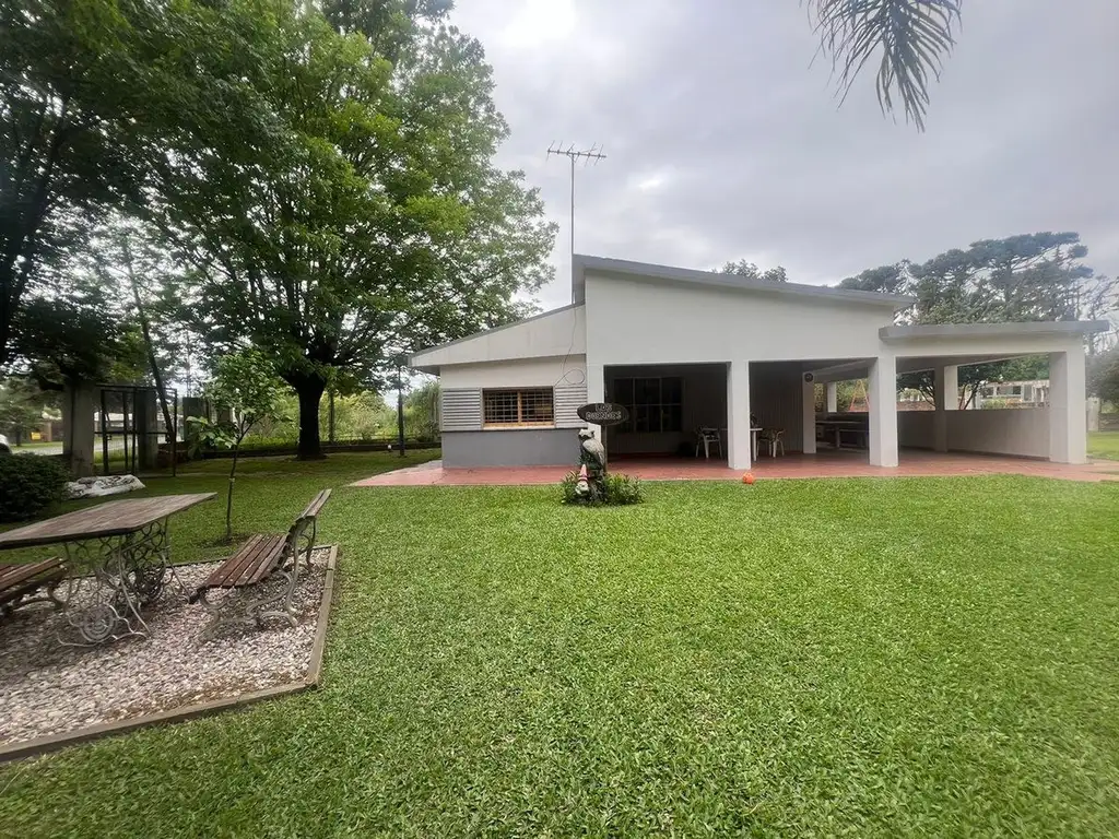 CASA EN VENTA DOS DORMITORIOS EN VILLA AMELIA