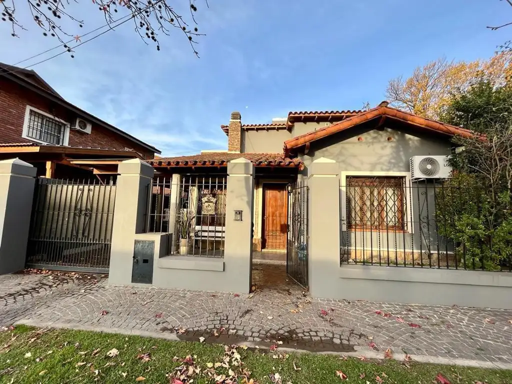 Casa a la Venta en Castelar