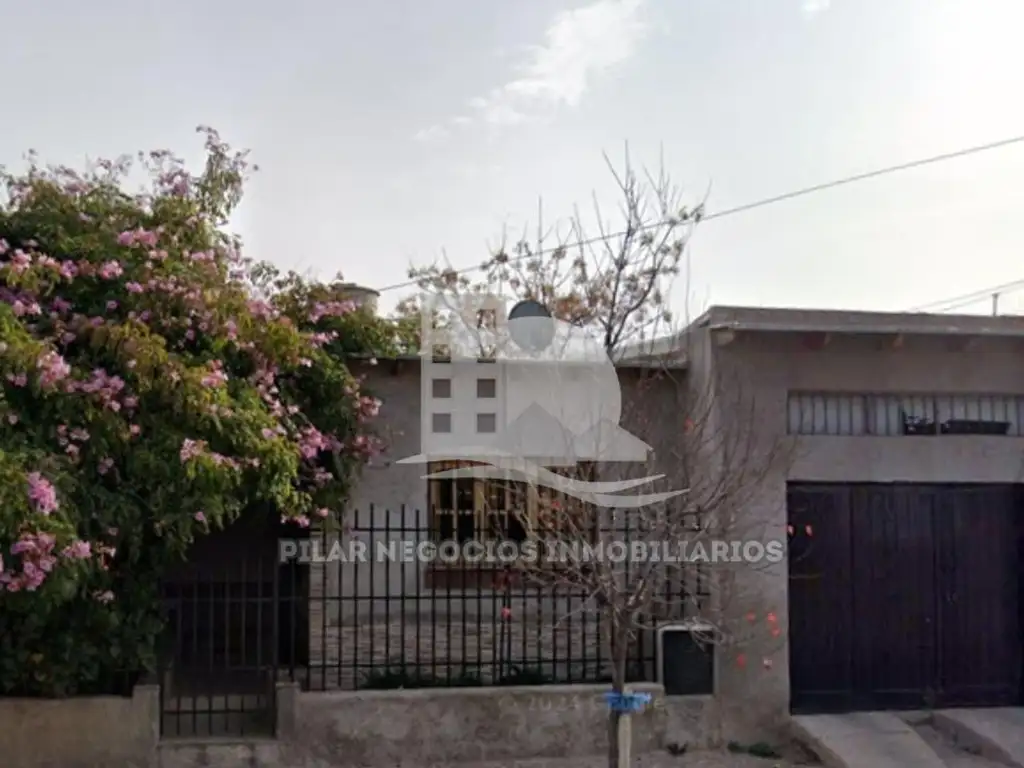 VENDO CASA CERCANA BARRIO SUPE