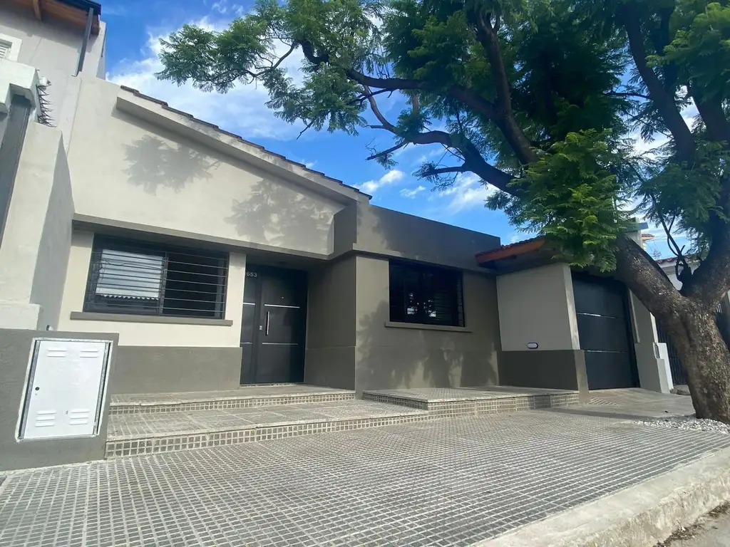 VENTA CASA EN VILLA CABRERA