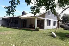 Casa en venta - 4 dormitorios 1 baño - Cochera - Villa Elisa, La Plata