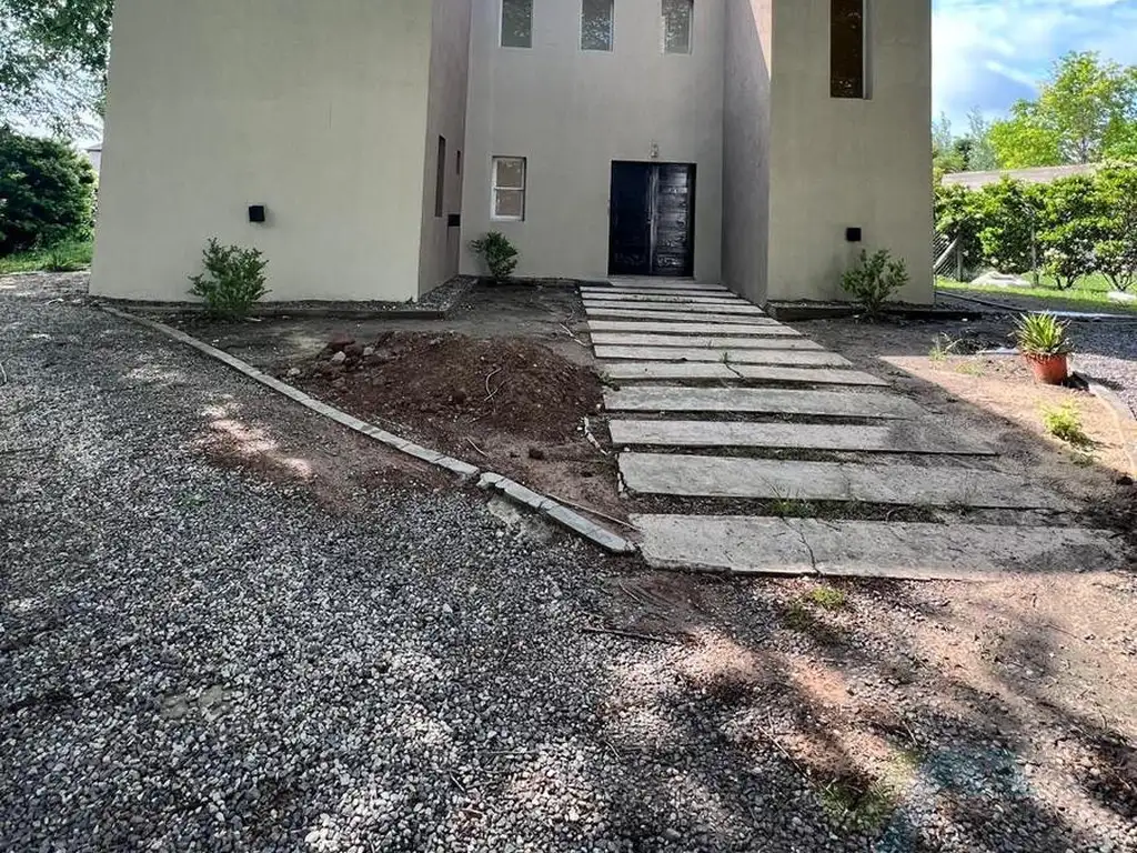 Casa en Venta en Roble Joven