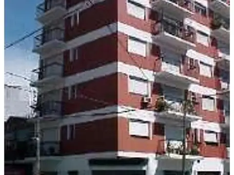 Departamento 3 amb al Frente