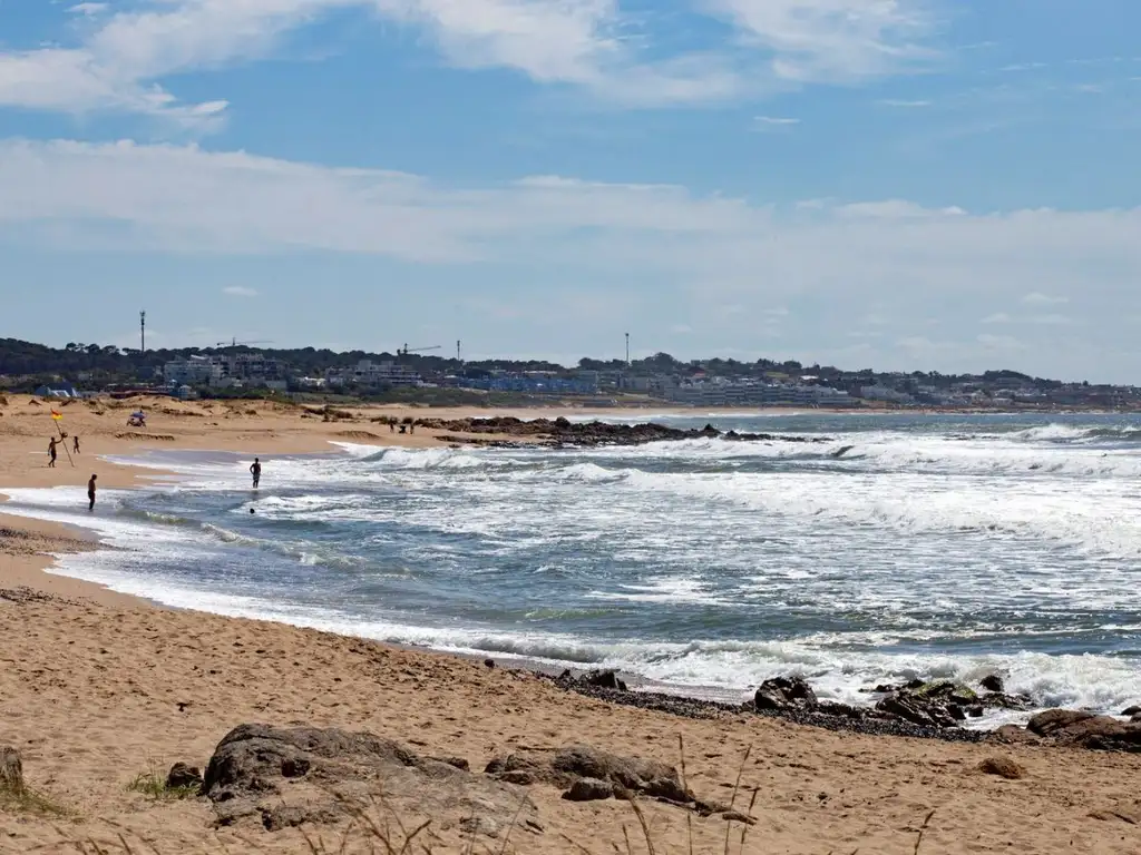 Departamento - Alquiler temporario - Uruguay, LA BARRA - SALVADOR PALLAS 002