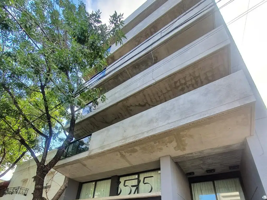 VENTA Departamento Monoambiente con Patio Interno - Edificio con Sum y Parrilla