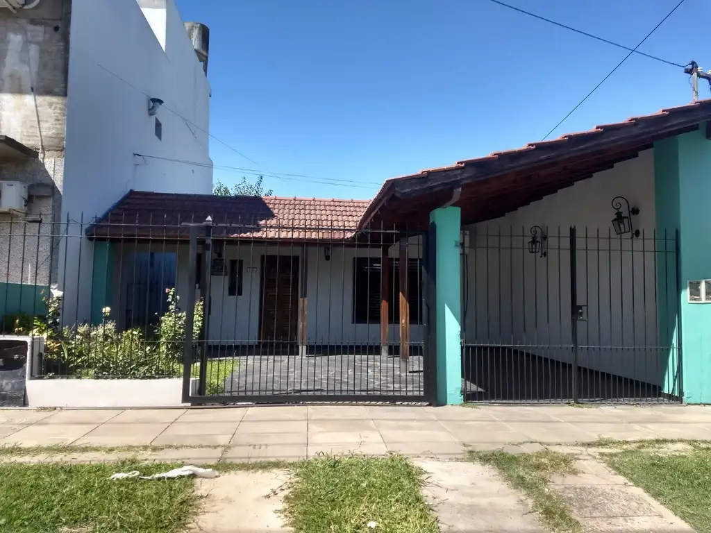 CASA EN VENTA EN MERLO NORTE