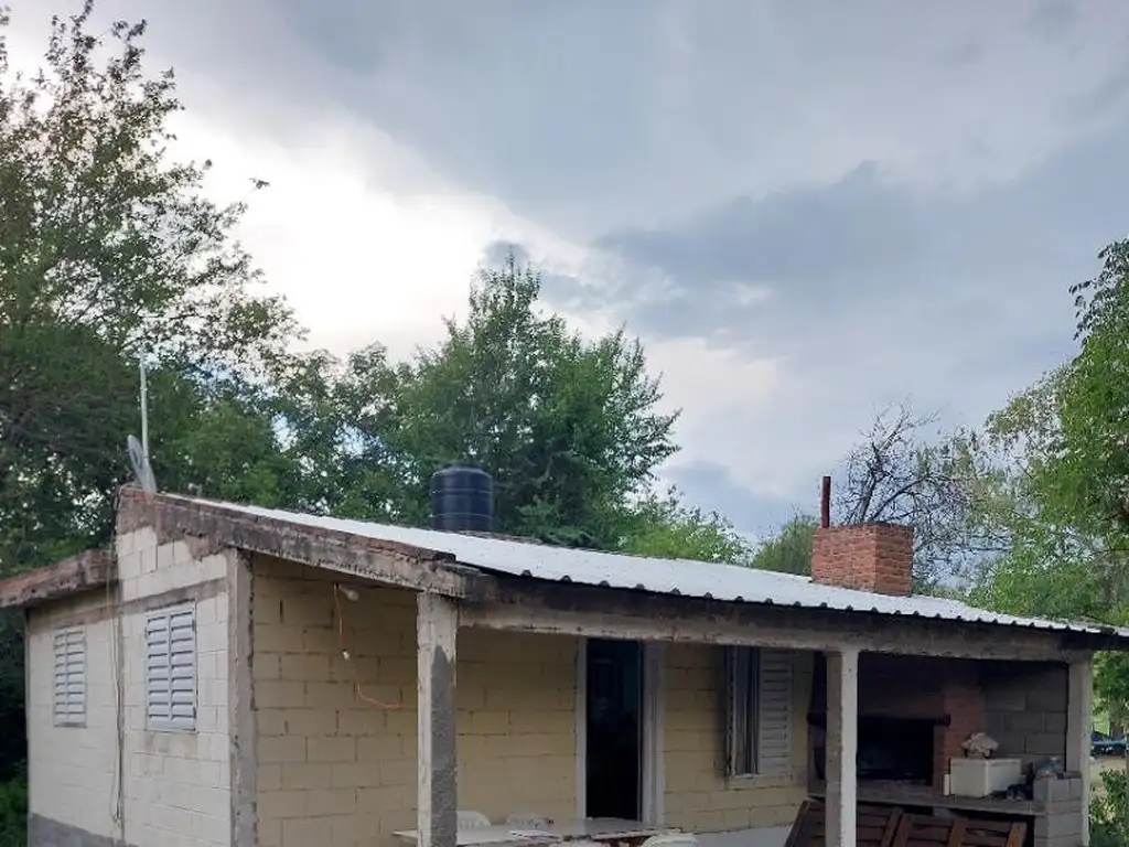 Casa 2 dormitorios, a pocas cuadras del río San Antonio