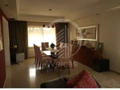 Casa en Venta con cochera