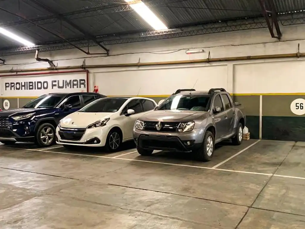 COCHERA CUBIERTA FIJA - VENTA - INGRESO POR RAMPA - BELGRANO