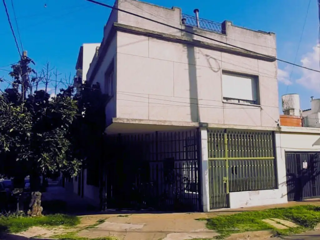 VENTA CASA  SAN JUSTO 3 AMBIENTES