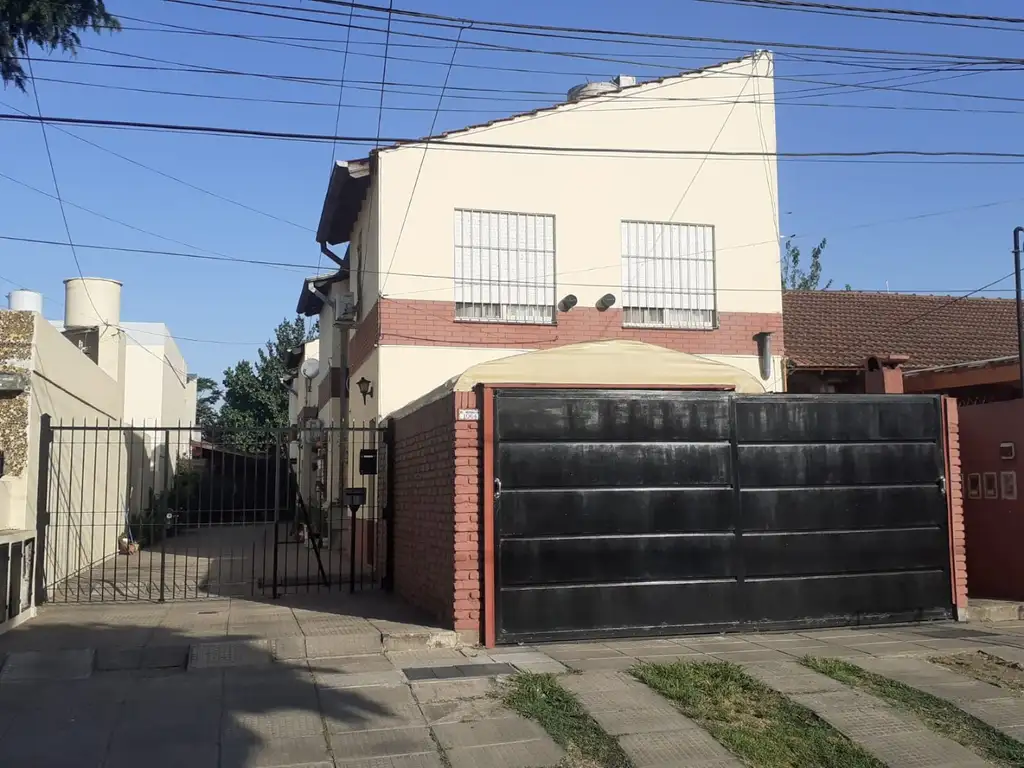 Duplex 3 Ambientes en Venta - Castelar Sur