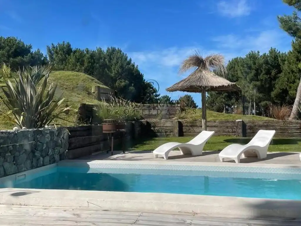 Casa en Venta en Barrio Senderos IV, Costa Esmeralda