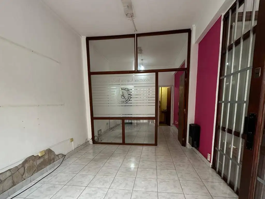 Venta Local Comercial a la calle. Zona La Perla