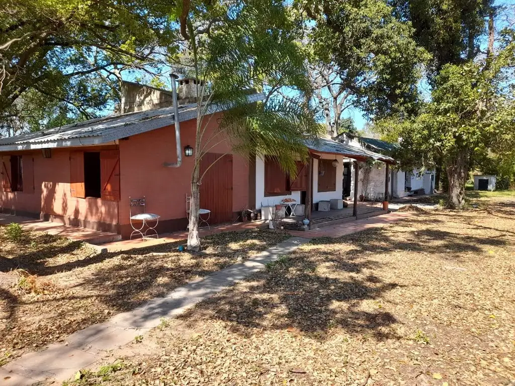 VENTA CASA DE CAMPO EN ARROYO LEYES CON GRAN LOTE