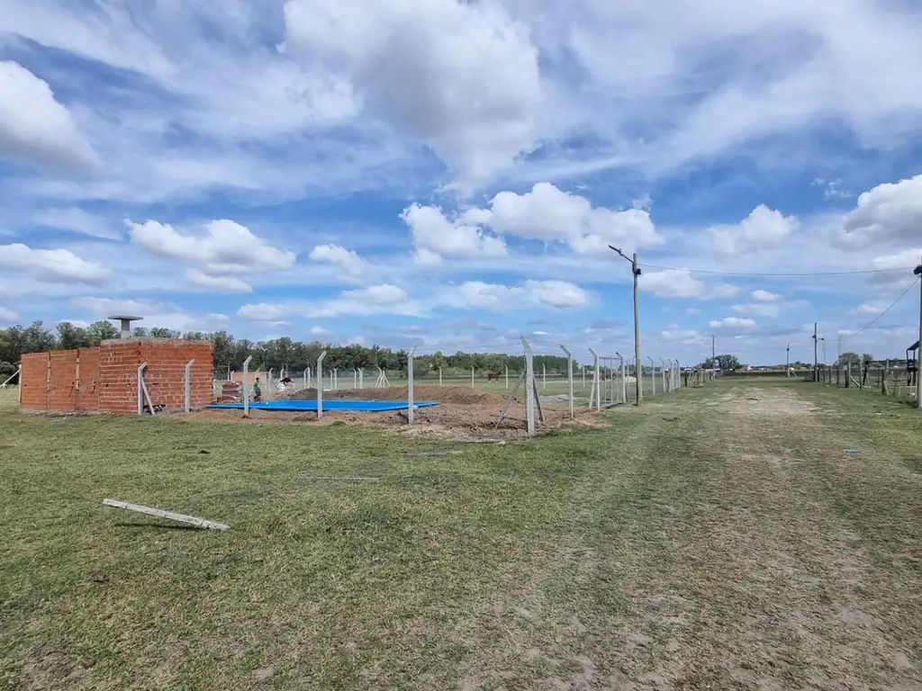 TERRENO EN VENTA EN DOMSELAAR. OPORTUNIDAD